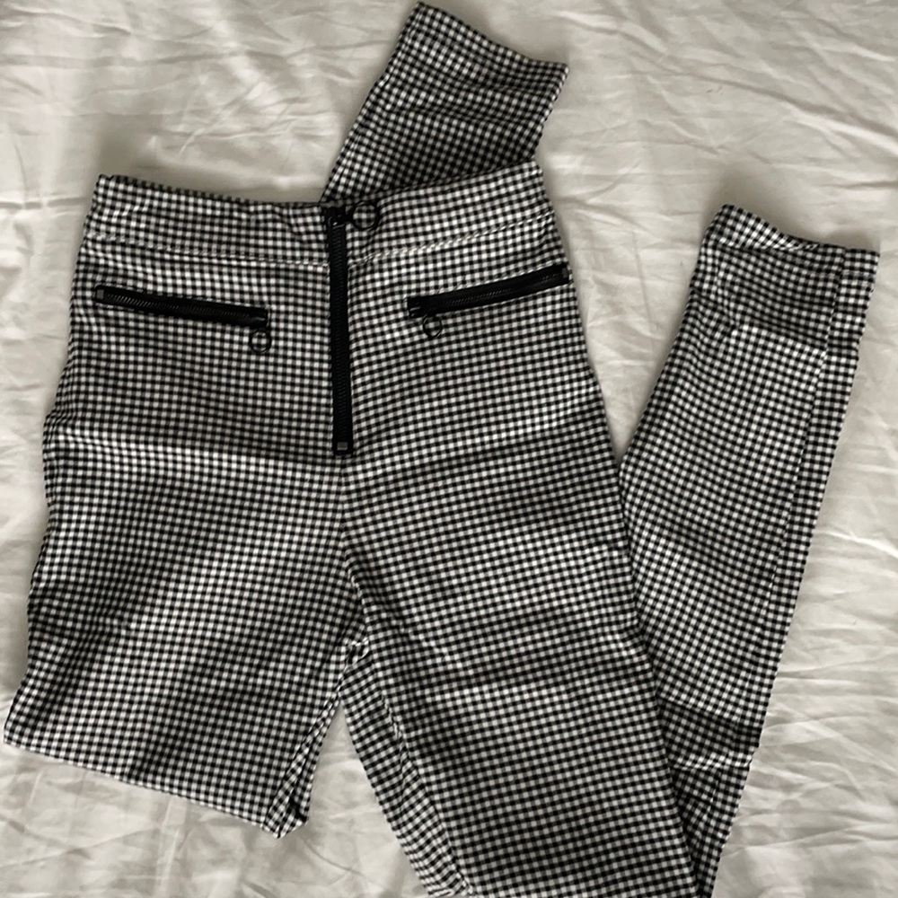 Checkered skinny pants